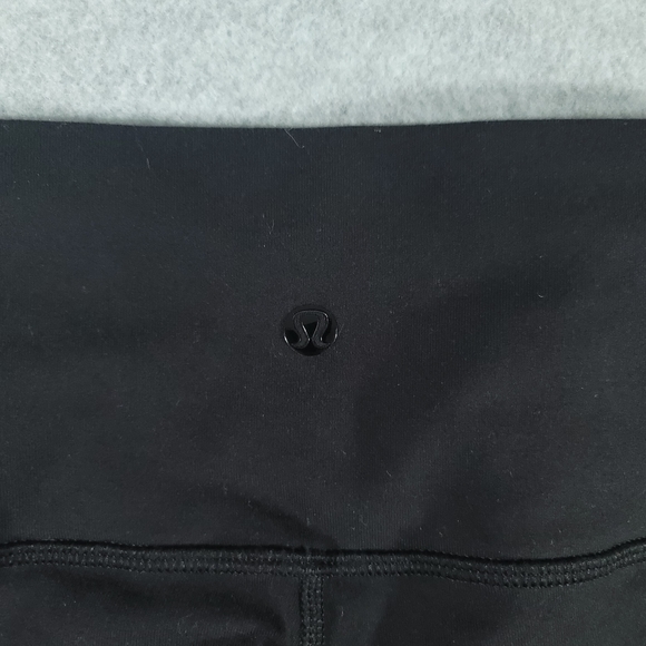 Lululemon High Times Tech Leggings Size 2 ? Black Mesh Panels - Picture 2 of 9